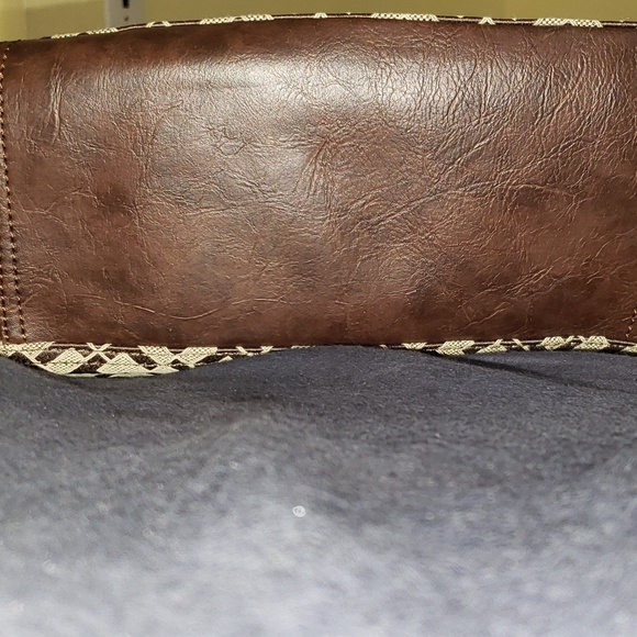 Tote - Picture 4 of 4